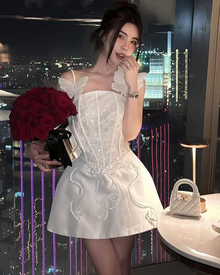 PRE-ORDER Elegant Korean Style White Dress For Events, Women's Fashion ...