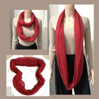 Red scarf/infinity type/unisex