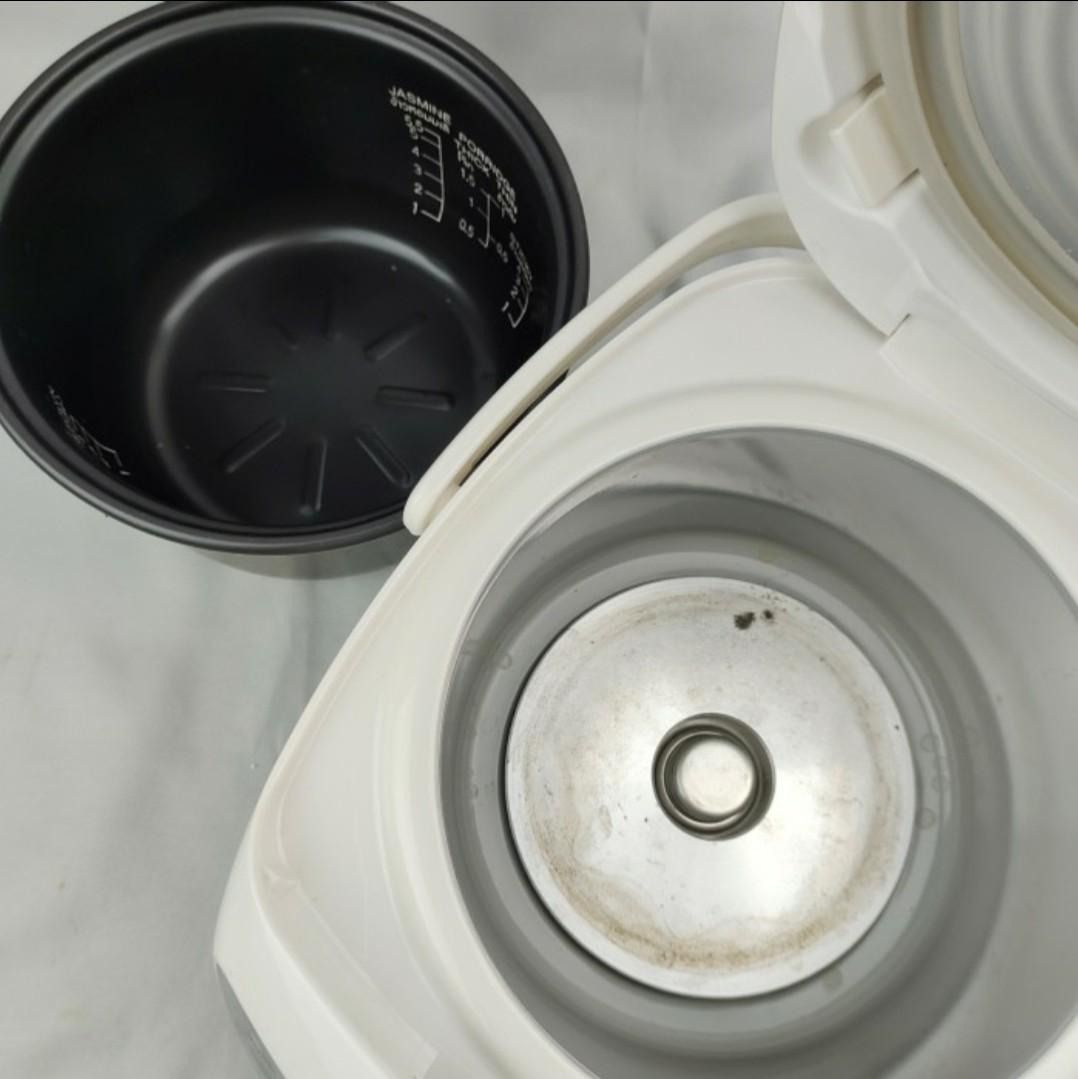 Rice Cooker / Magic Com HITACHI RZVMC10Y Multi Cooking Model,540w 1