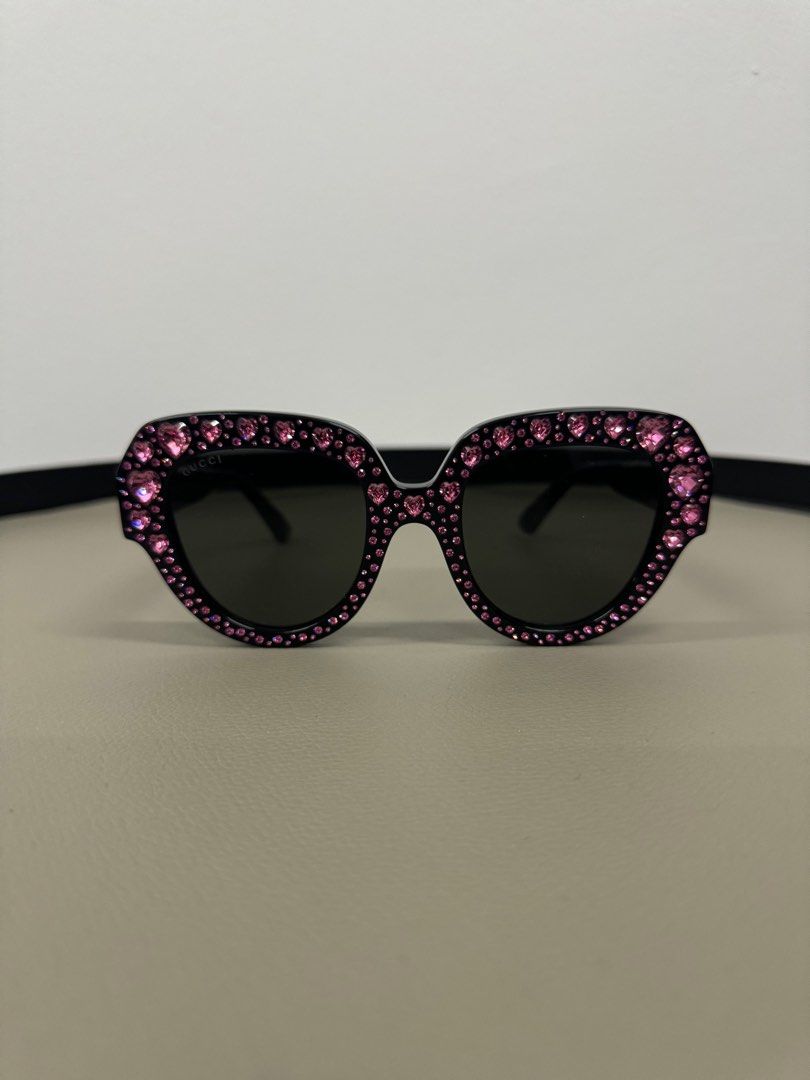 Gucci crystal sale heart sunglasses