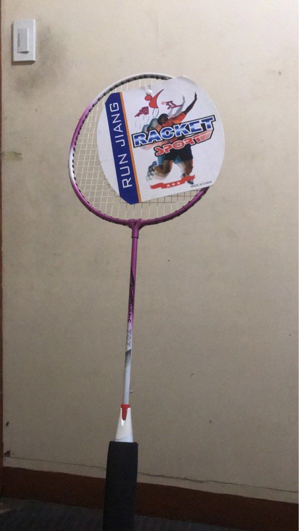 Run jiang badminton racket, Sports Equipment, Other Sports Equipment