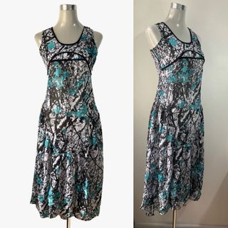 [SALE] TOUT A COUP Floral Maxi Dress - Summer Dress with Side Slit - Zip Closure - Floral Long Dress- Fits Small - Semi Large Asian Frames