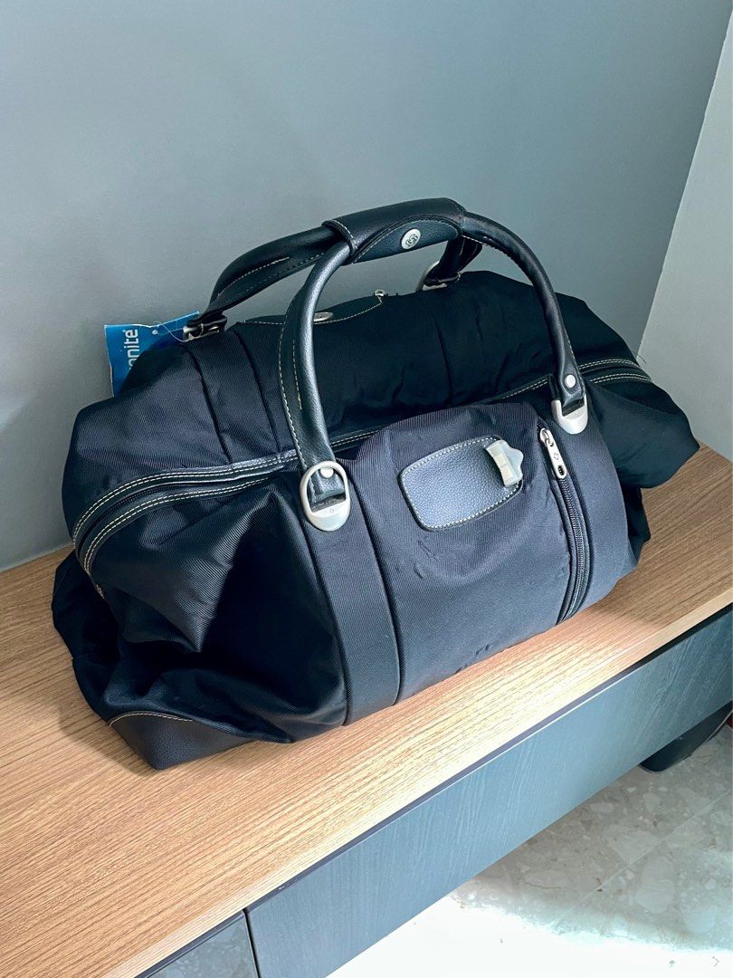Samsonite Duffle Bag, Hobbies & Toys, Travel, Luggage on Carousell