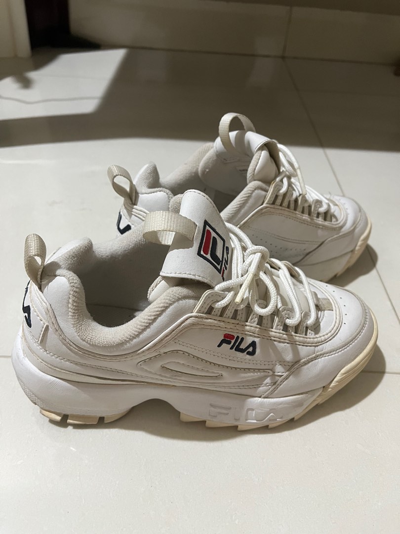Sepatu fila sneakers store