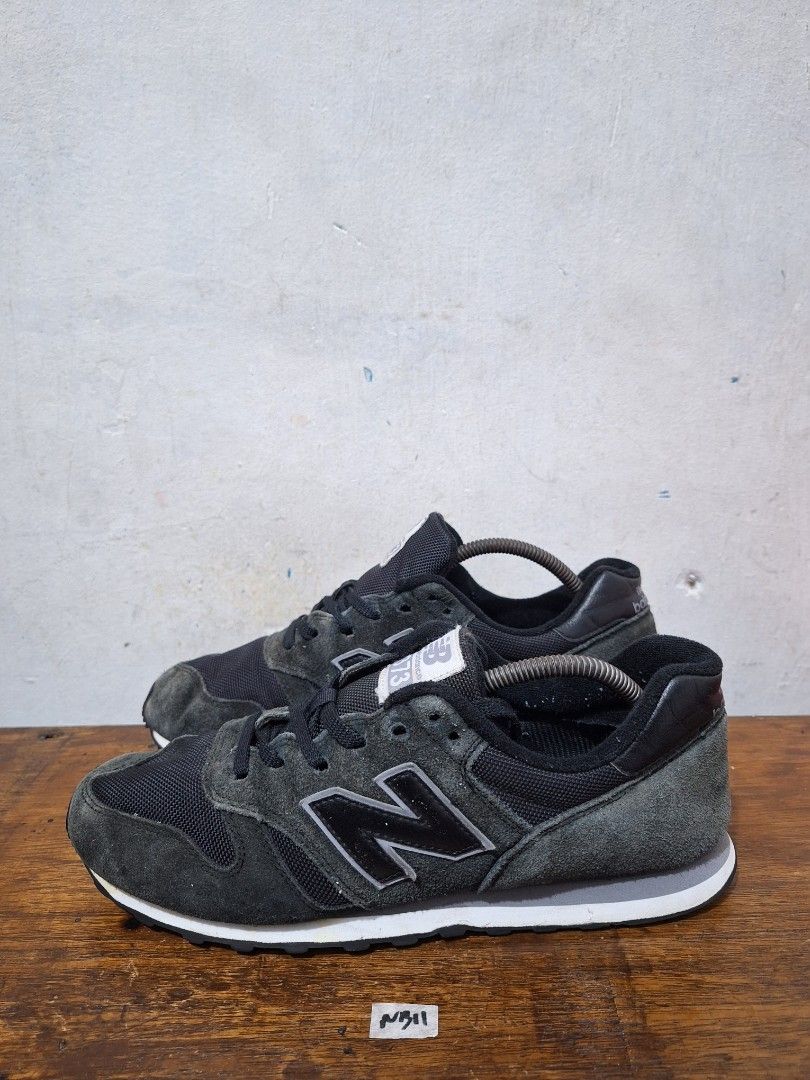 Sepatu second original New balance 373 black size 44