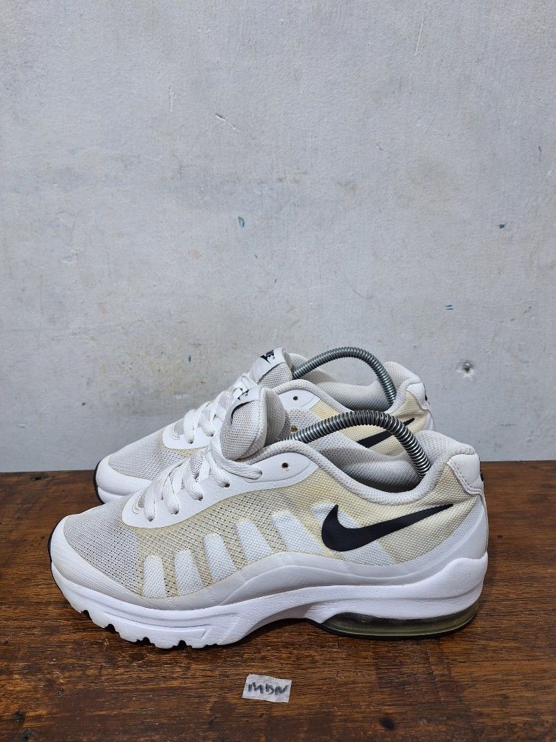 invigor print nike