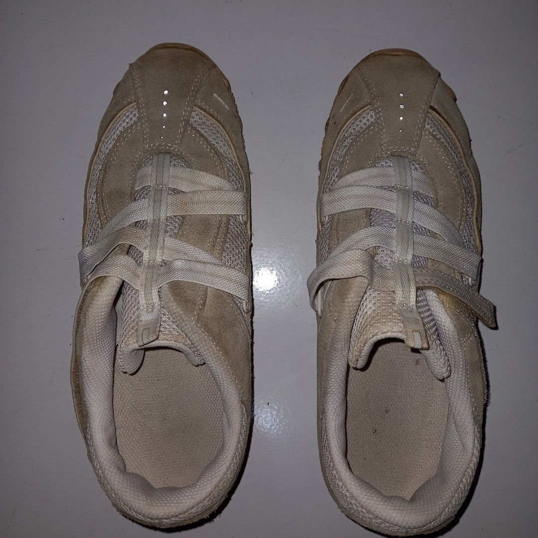 Skechers 39.5 deals