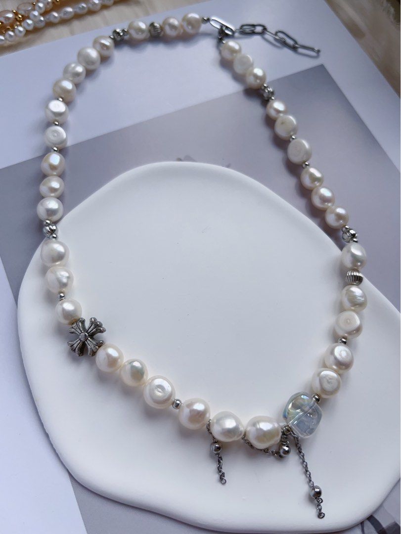 White sales moti necklace