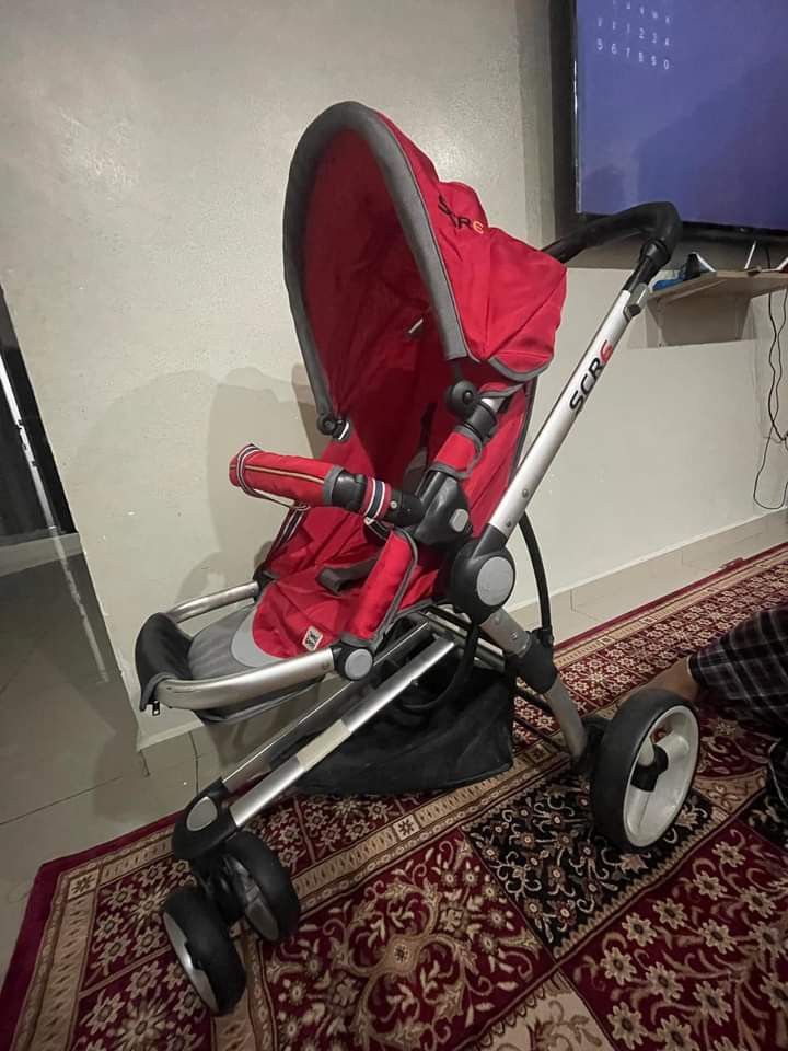 Stroller scr8