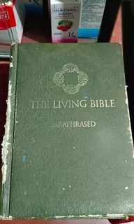 The Living Bible Personal Gift Edition 1988