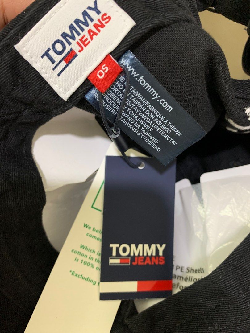 tommy hilfiger chappals