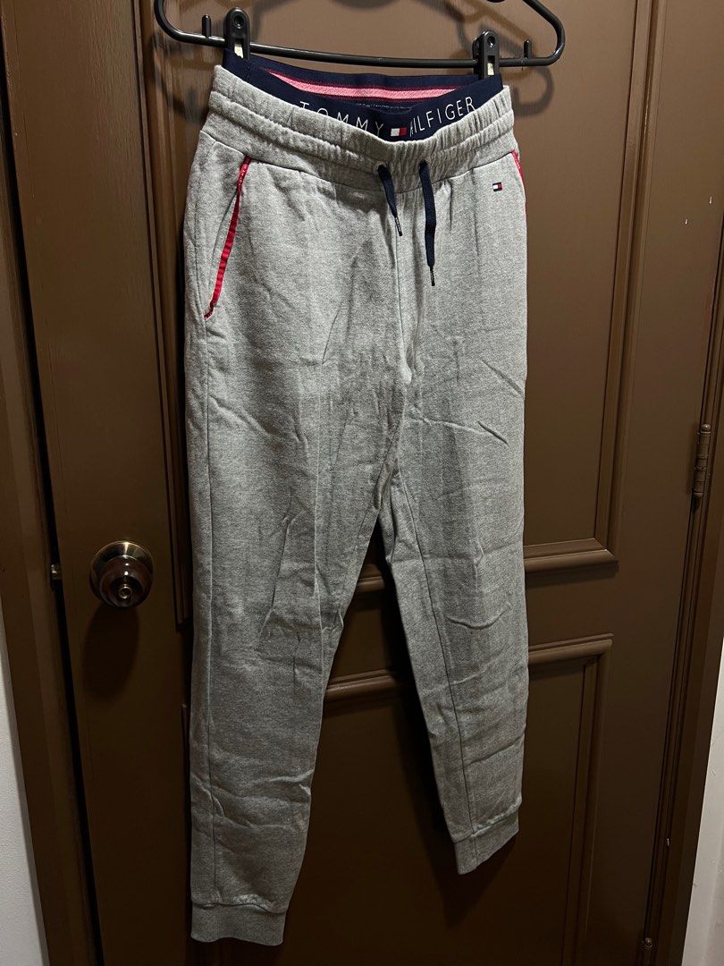 White tommy hotsell hilfiger joggers