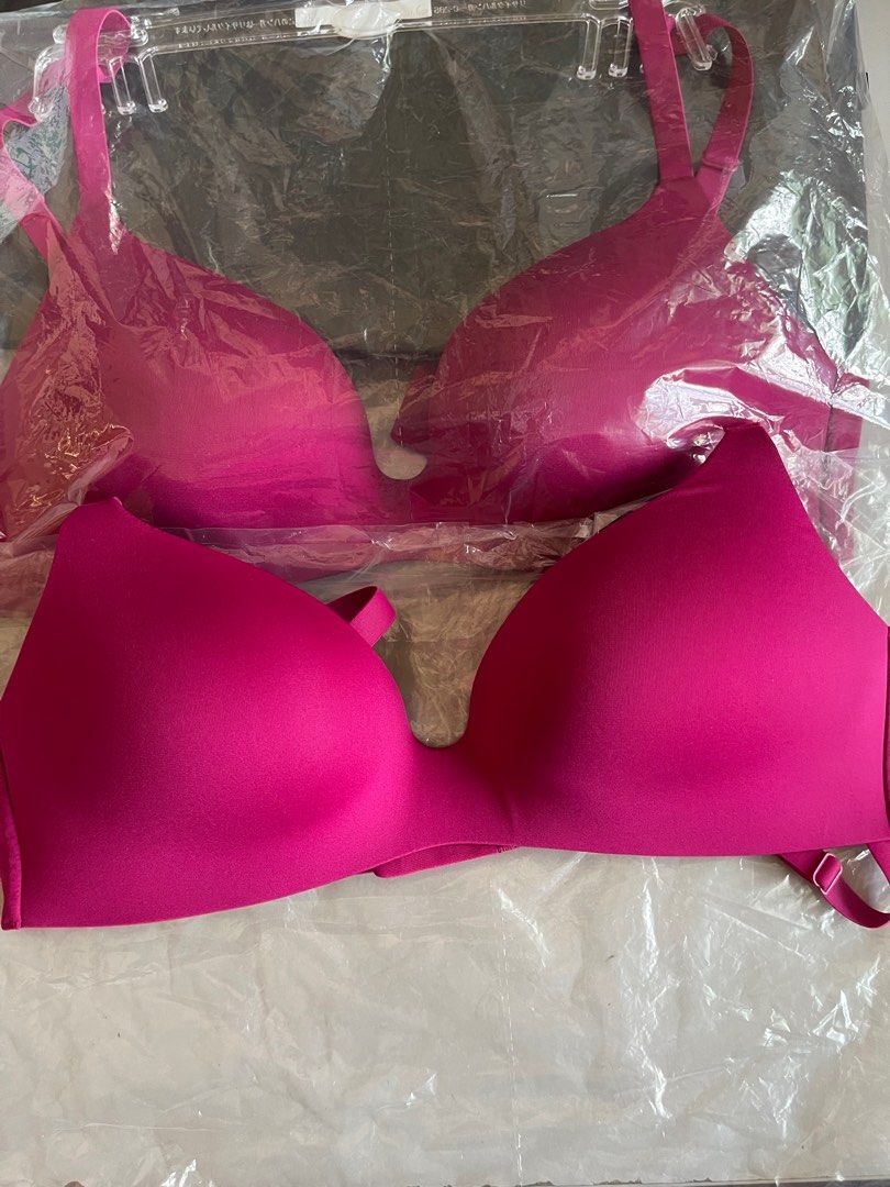 Uniqlo Wireless Bra ( 3D Hold ) , Red , 75/80 AB , 1 pcs available, Women's  Fashion, New Undergarments & Loungewear on Carousell