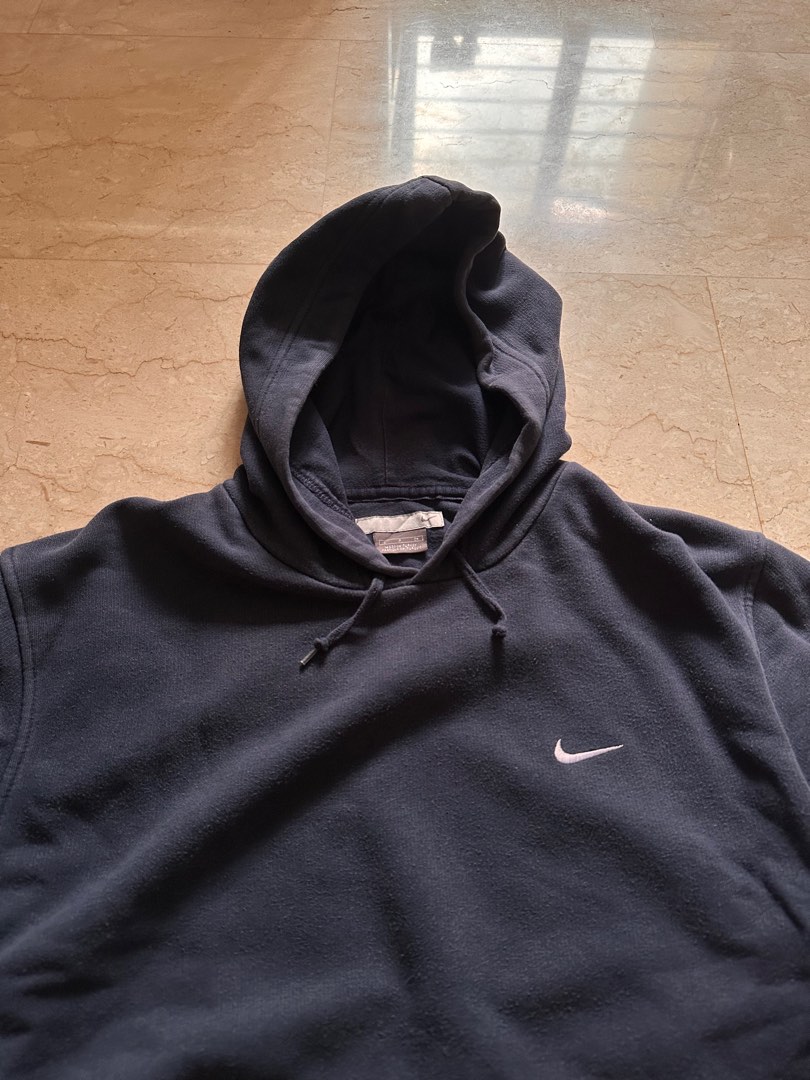 Vintage 00s Nike Hoodie, Men's Fashion, Coats, Jackets and Outerwear on