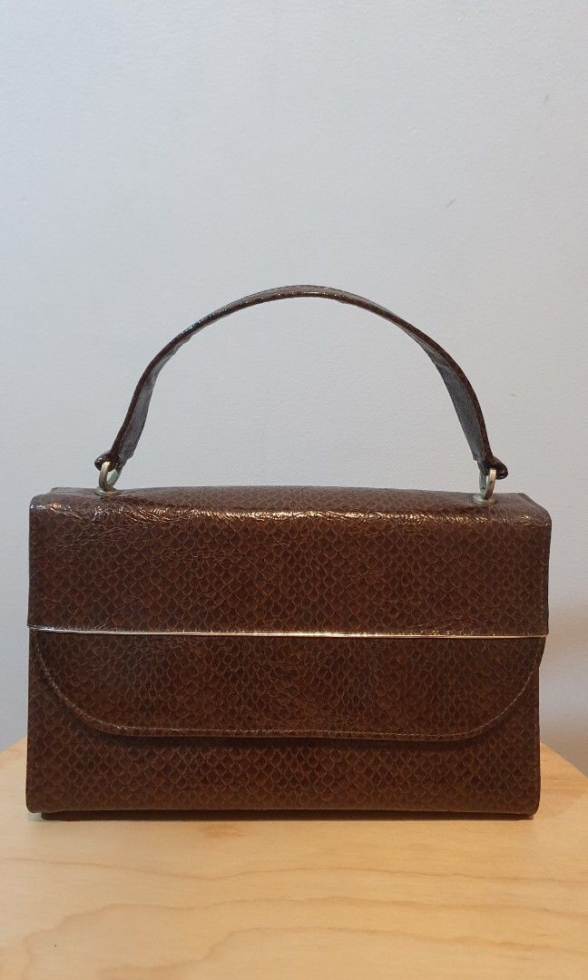 Naturalizer leather handbags deals