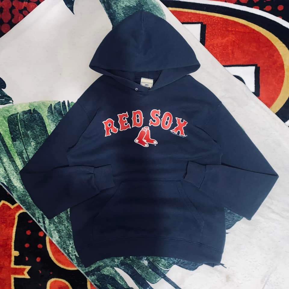 VINTAGE RED SOX HOODIE Men s Fashion Coats Jackets and