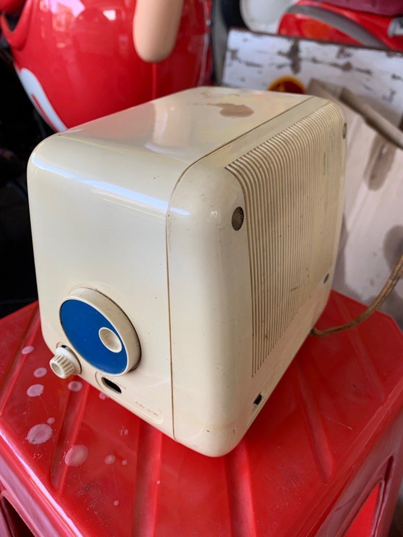 Vintage SANYO digital clock radio, flip flop clock, Hobbies & Toys