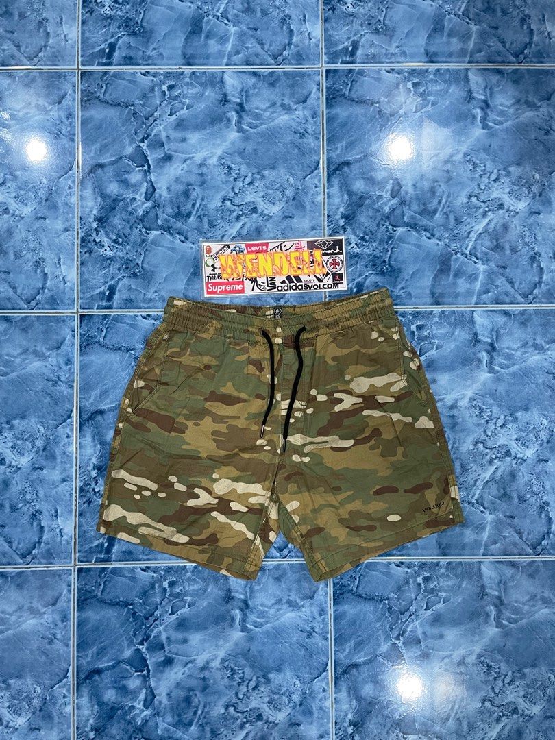 Volcom hotsell camo shorts