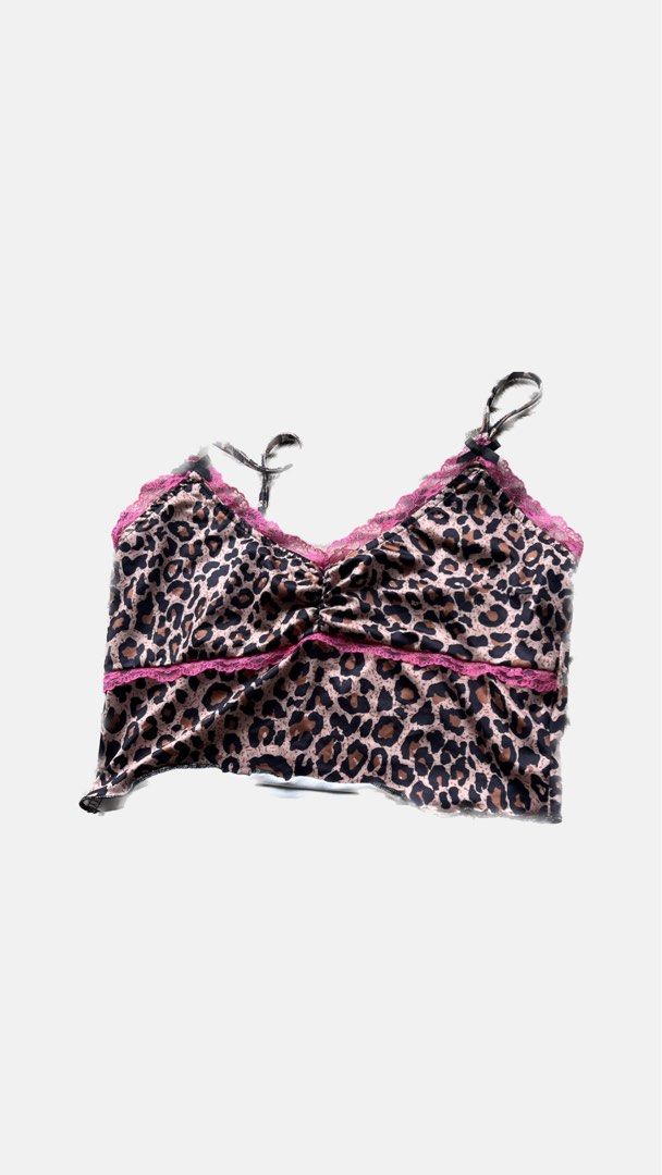 Heather Pink Coquette Bra, not sure what size this - Depop in 2023