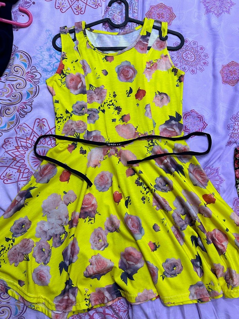 Yellow Floral Dress (Category: Babies & Kids Fashion) located in Taguig. Submitted by hapipeachy (Listing ID 1269452328, Image 1). Description: length: 30 inches can fit up to 26inches waistline .