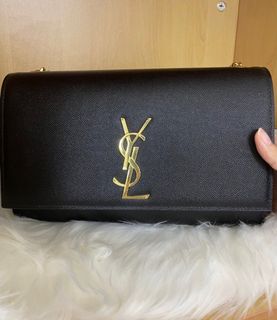 (Category: ) located in . Submitted by vanityshopper (Listing ID 1269423487, Image 1). Description: .