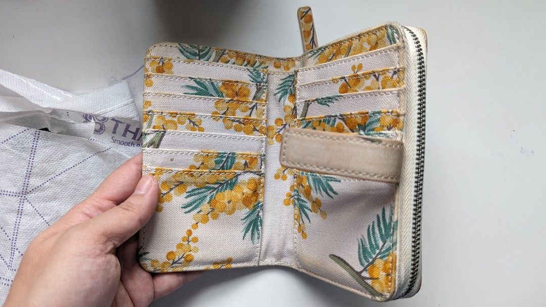 Zalora wallet Cath Kidston wallet