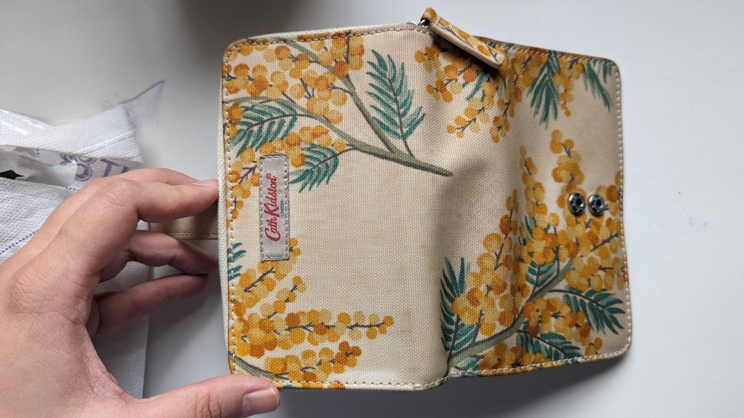 Zalora wallet Cath Kidston wallet