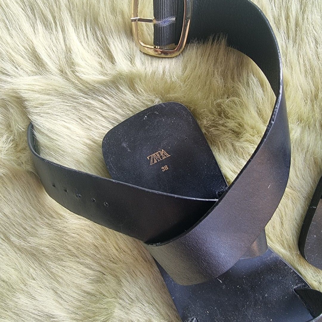 buckled flat sandals zara