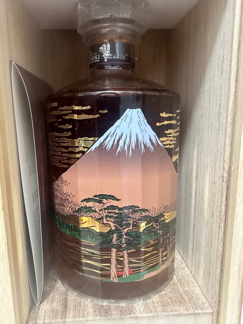 限定版富士山響21年, 嘢食& 嘢飲, 酒精飲料- Carousell