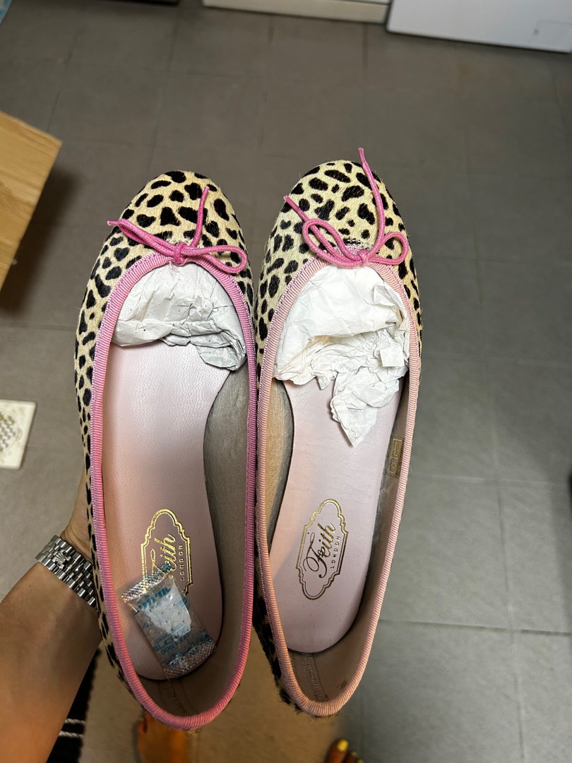 299 French sole leopard print ballet flats
