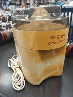 *二手 CITRUS JUICER 2001 榨汁機 $120