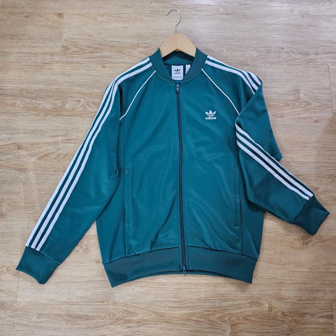 Adidas online jacket logo