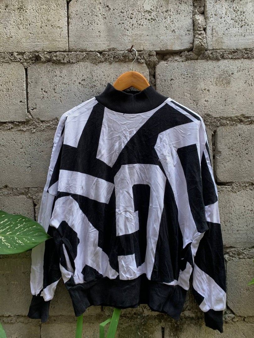 Adidas Originals bold age graphic print