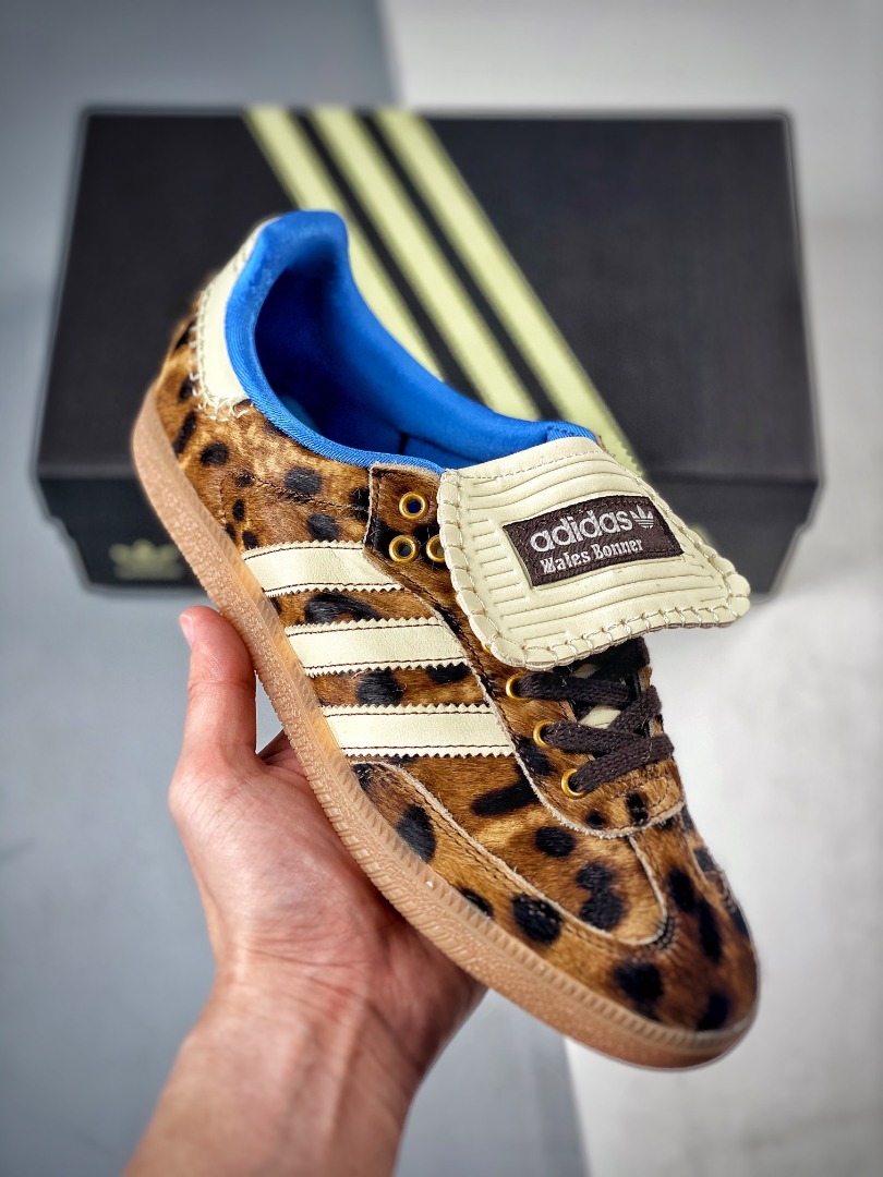 Adidas originals top street