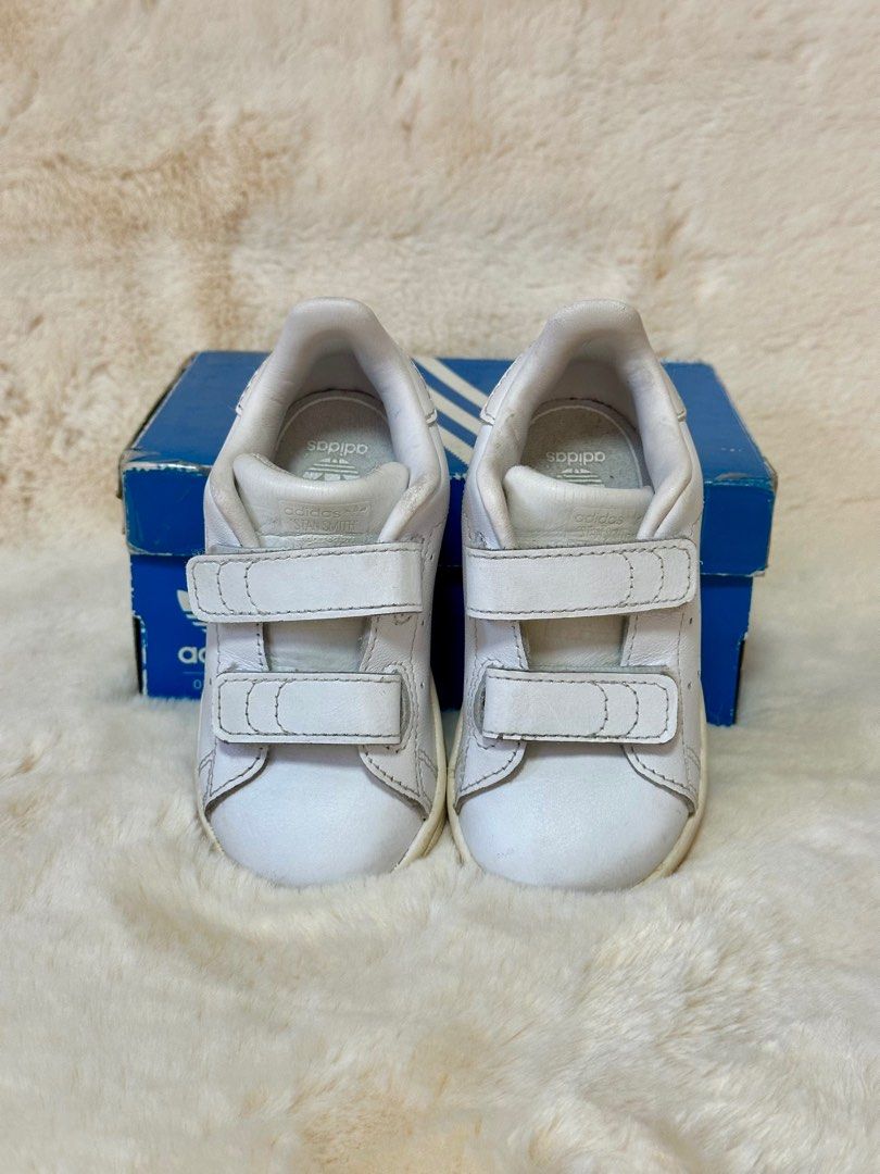 Adidas Stan Smith CF I Toddler White (Category: Babies & Kids Fashion) located in Muntinlupa City. Submitted by anneyways (Listing ID 1269539522, Image 1). Description: Adidas Stan Smith CF I Toddler White US 6k 13cm.