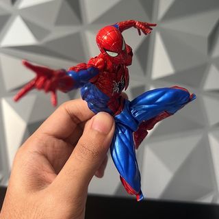 Amazing Yamaguchi Revoltech Spider-Man 2.0