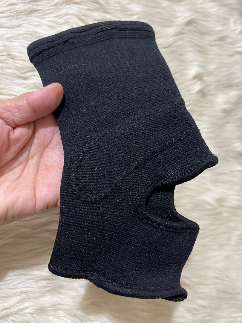 1 pc Ankle support (Category: Other Assistive Aids) located in Marikina City. Submitted by lay_away_ok (Listing ID 1269573016, Image 3). Description: .