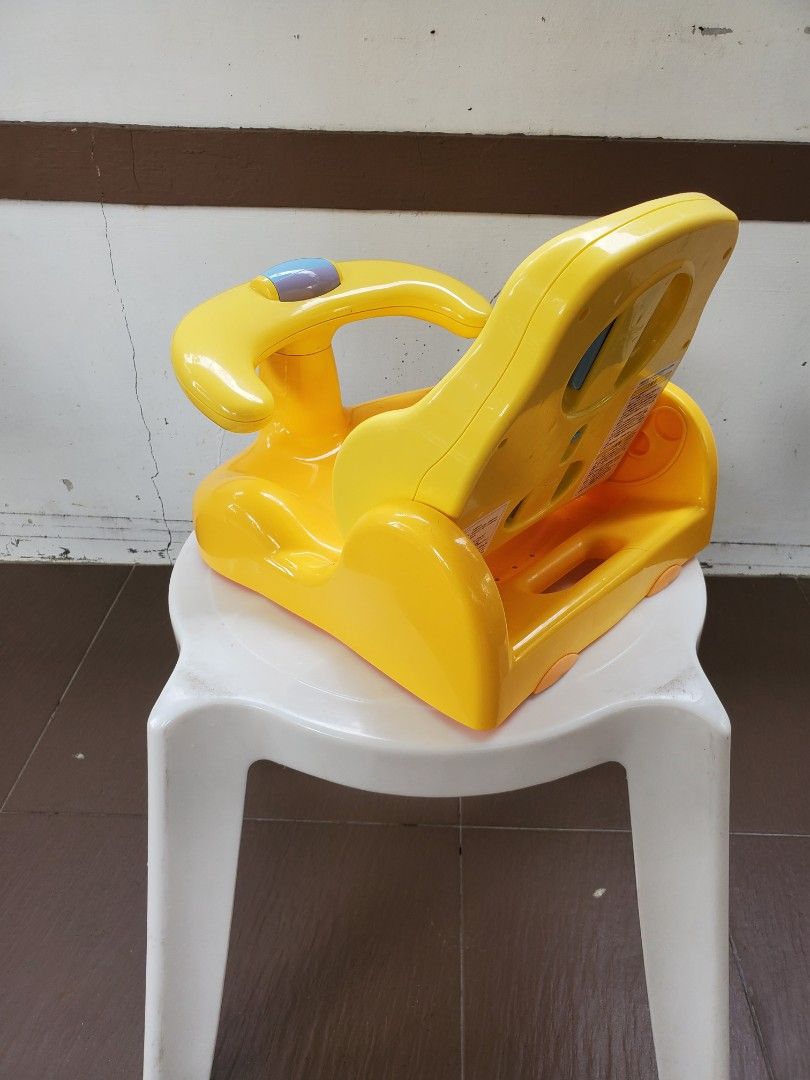 Aprica baby bath chair ( adjustable seat), Babies & Kids, Baby Nursery & Kids Furniture
