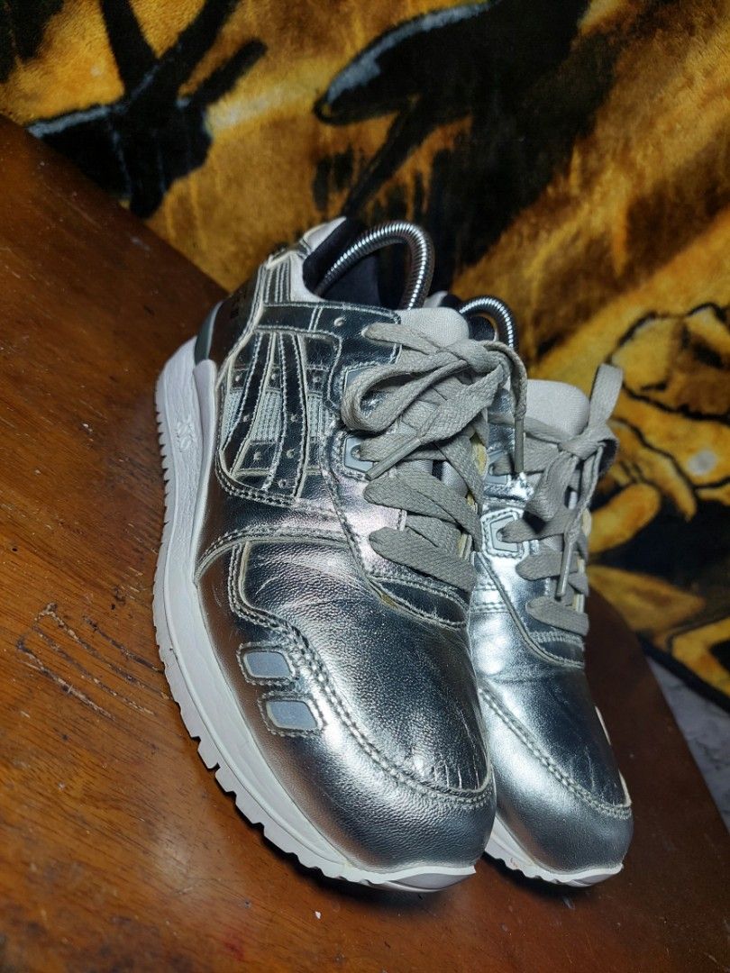 ASICS GEL LYTE 3 SIZE 6 men. 7 women. Women s Fashion Footwear
