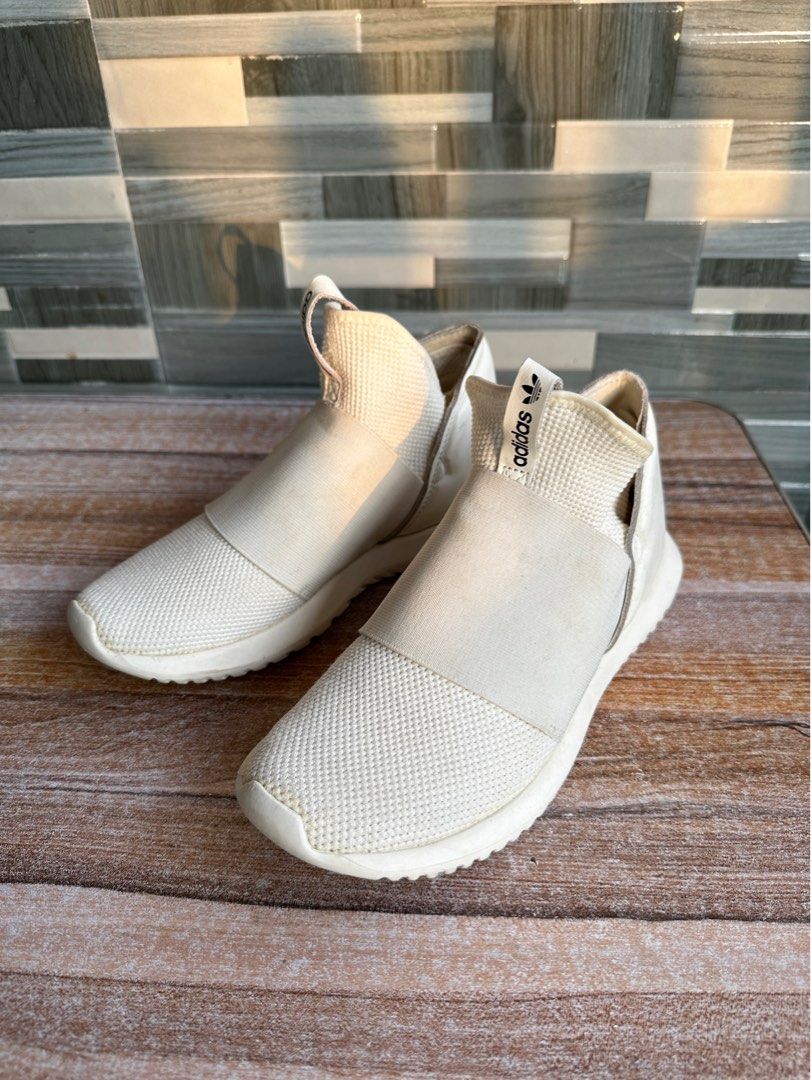 AUTHENTIC ADIDAS TUBULAR US SIZE 6 Women s Fashion Footwear