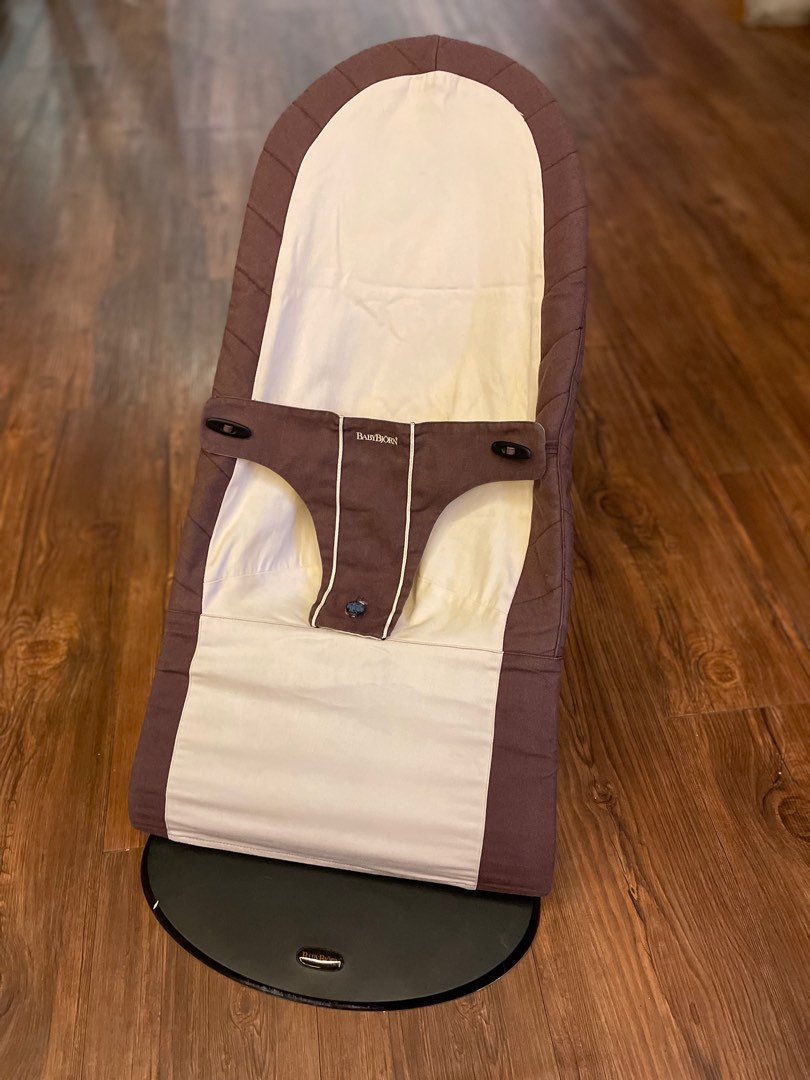 Baby bjorn bouncer brown deals beige