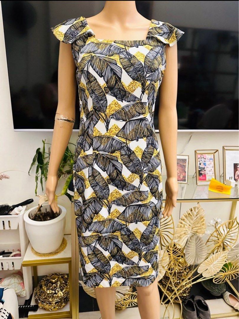 Banana leaf print body con dress Women s Fashion Dresses Sets Dresses on Carousell