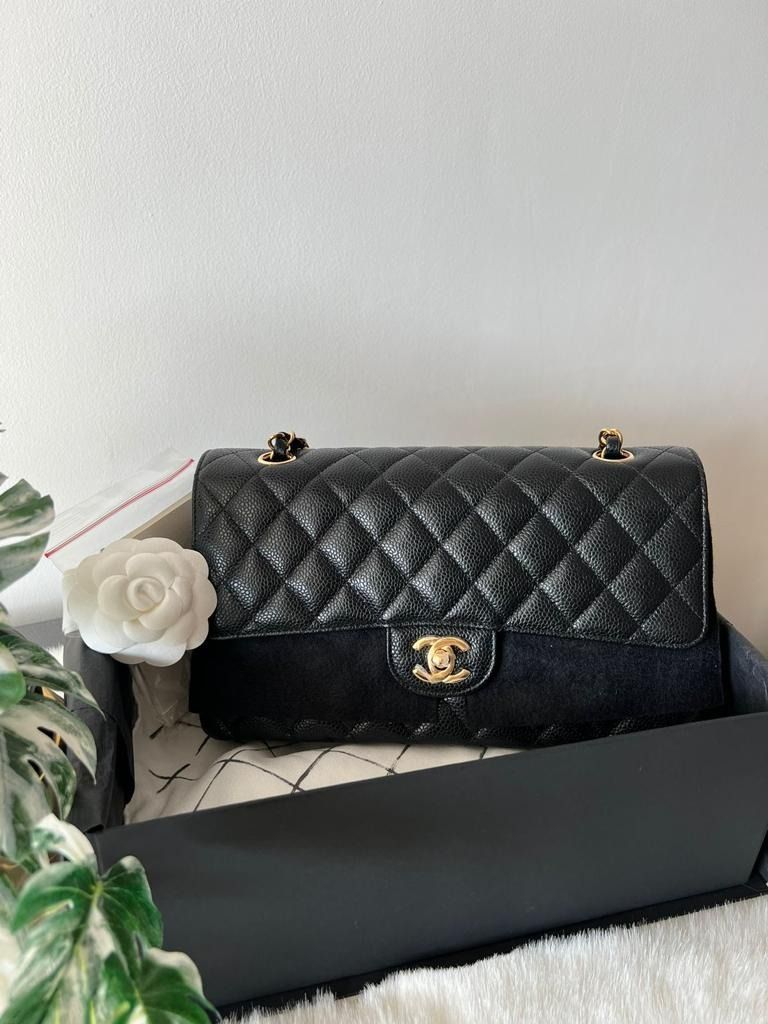 BNIB Chanel classic medium flap black caviar Ghw #chip 2023 (receipt  03/2023) Complete Set