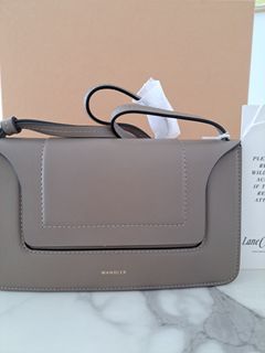（分類：）位於 。 由 kwong13881388 提交（商品編號 1269546955，圖片 1）。簡介： 。
