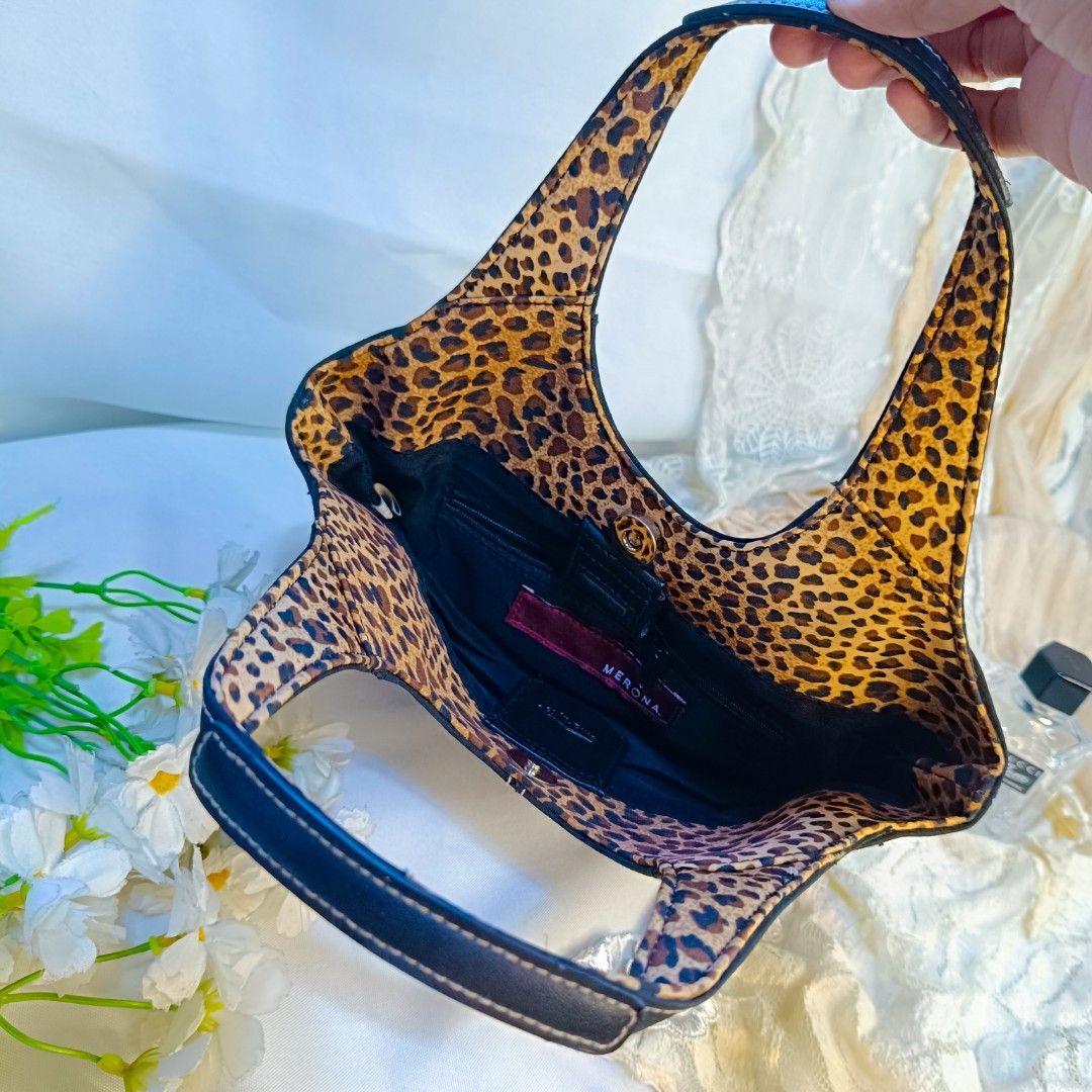 Merona shop shoulder bags