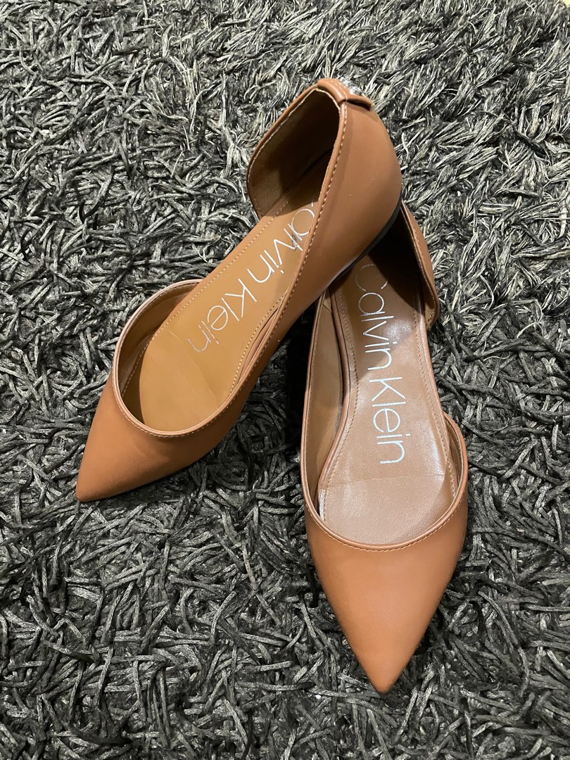 Calvin Klein Tan pointed flats