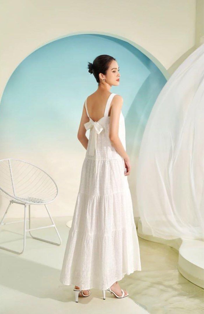 White maxi dress for beach wedding top