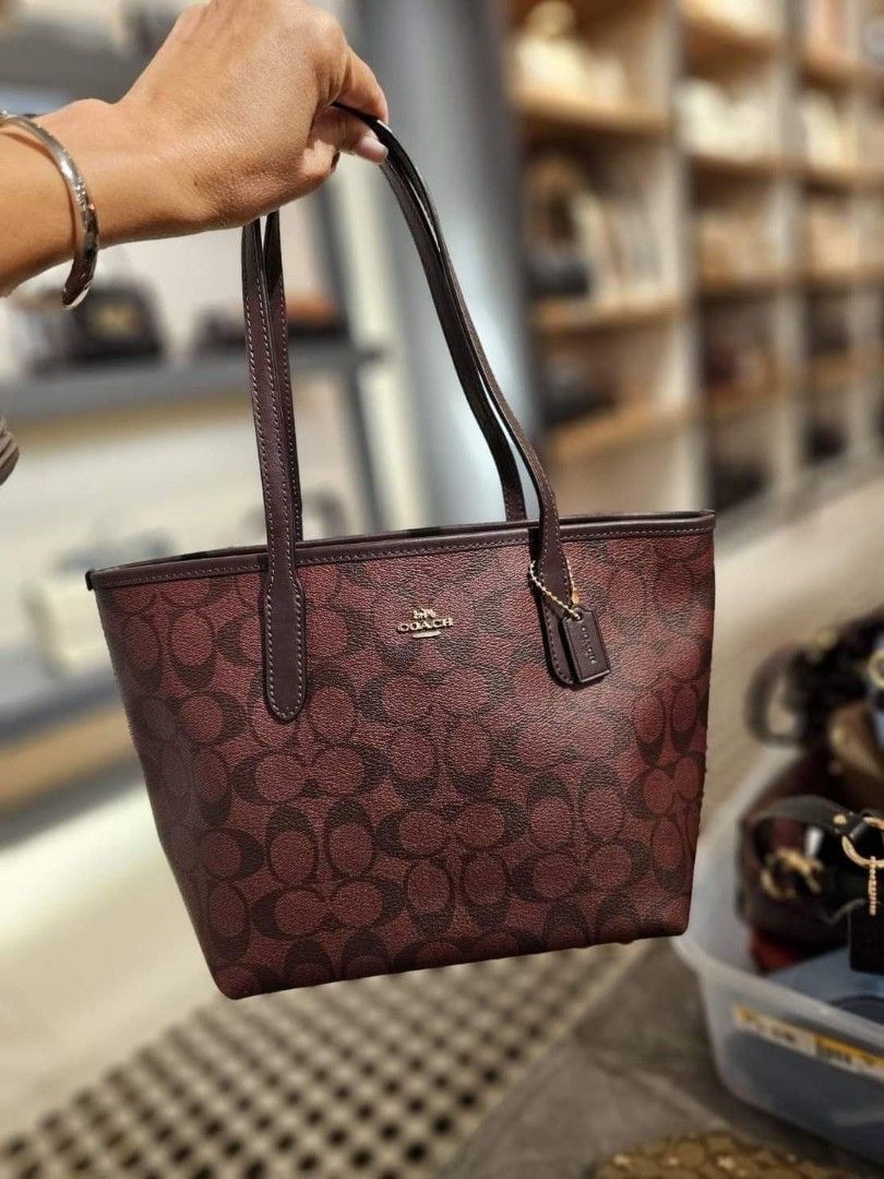 Coach mini city tote 2025