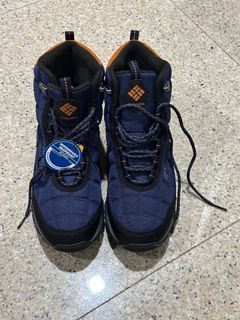 columbia waterproof higher shoe us8.5