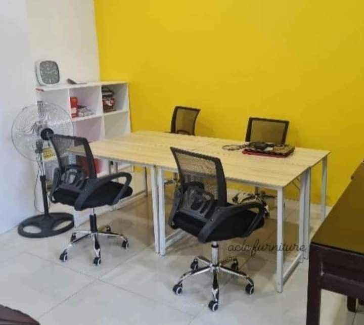 Computer Desk Table (Category: Tables & Sets) located in Marikina City. Submitted by redonlineshop (Listing ID 1269555469, Image 2). Description: Desk Office Table/ Computer Desk Study ✅100X50 COMP. DESK ₱1,200 🎨Yellow (black leg) 🎨Maple (white leg) ✅120x60 COMP. DESK ₱1,400 🎨maple (white leg) ON HAND BRAND NEW Accept Gcash payment/COD Same day delivery + Delivery Fee.
